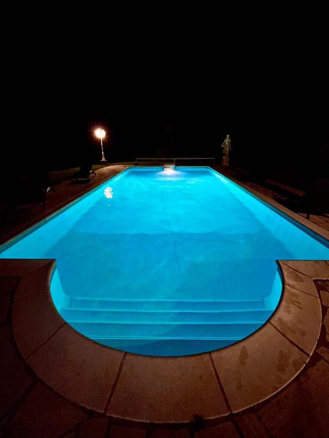 La Villa Perroquet Poncins Exterior photo