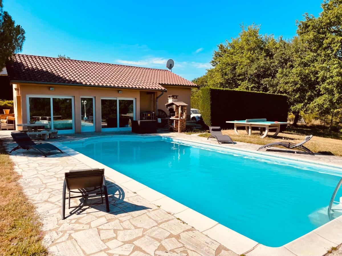 La Villa Perroquet Poncins Exterior photo